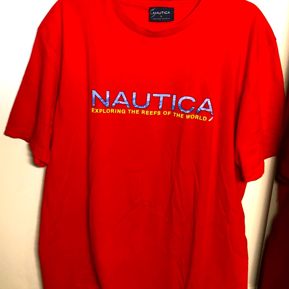 Red Nautica shirt sleeve T-shirt